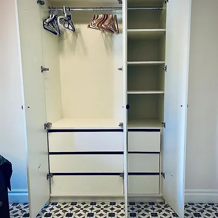 Modern Centre Balcony & King Bed Appartement Dublin